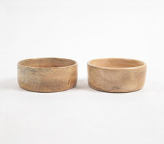 Classic Natural Acacia Wood Bowls (Set of 2) Classic Natural Acacia Wood Bowls (Set of 2)