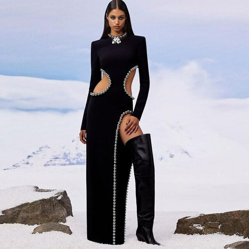 Seductive Elegance: Cutout O-Neck Black Dress
