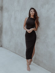 Sleek Chic Ribbed Black Dress