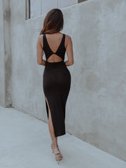 Sleek Chic Ribbed Black Dress