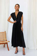 Elegant Pleated Backless Summer Dress