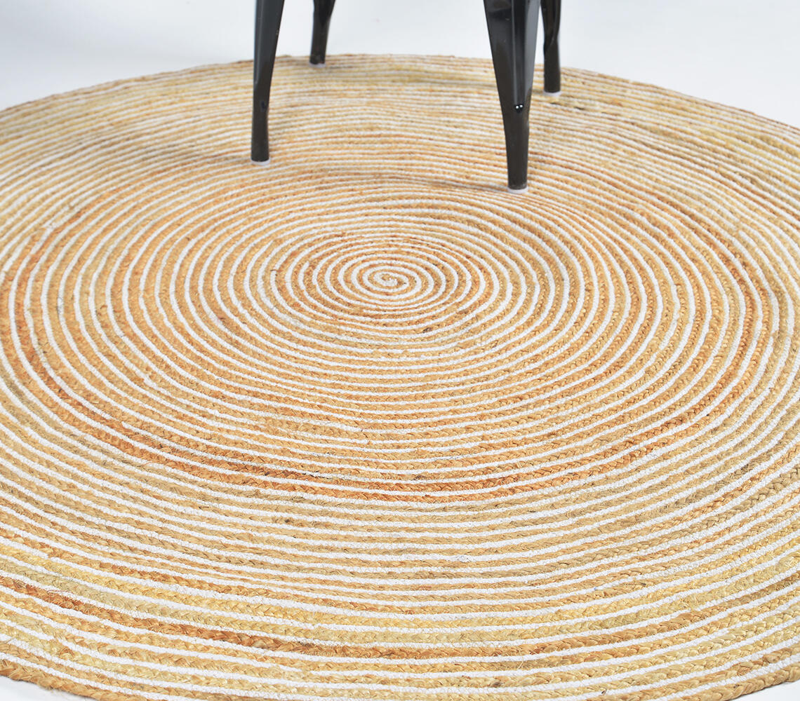 Classic Braided Jute Round Rug