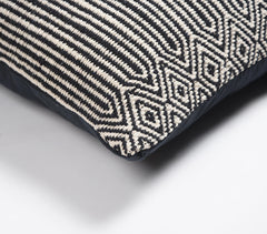 Minimal Monotone Cushion Cover