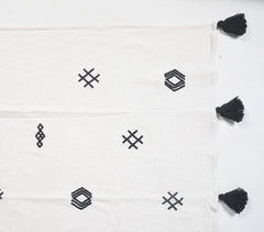 Handwoven Cotton Monochrome Ivory Throw with Tassels