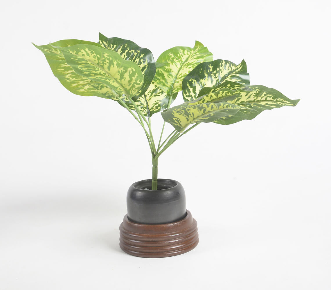 Ribbed Wooden & Black Terracotta Desk Planter