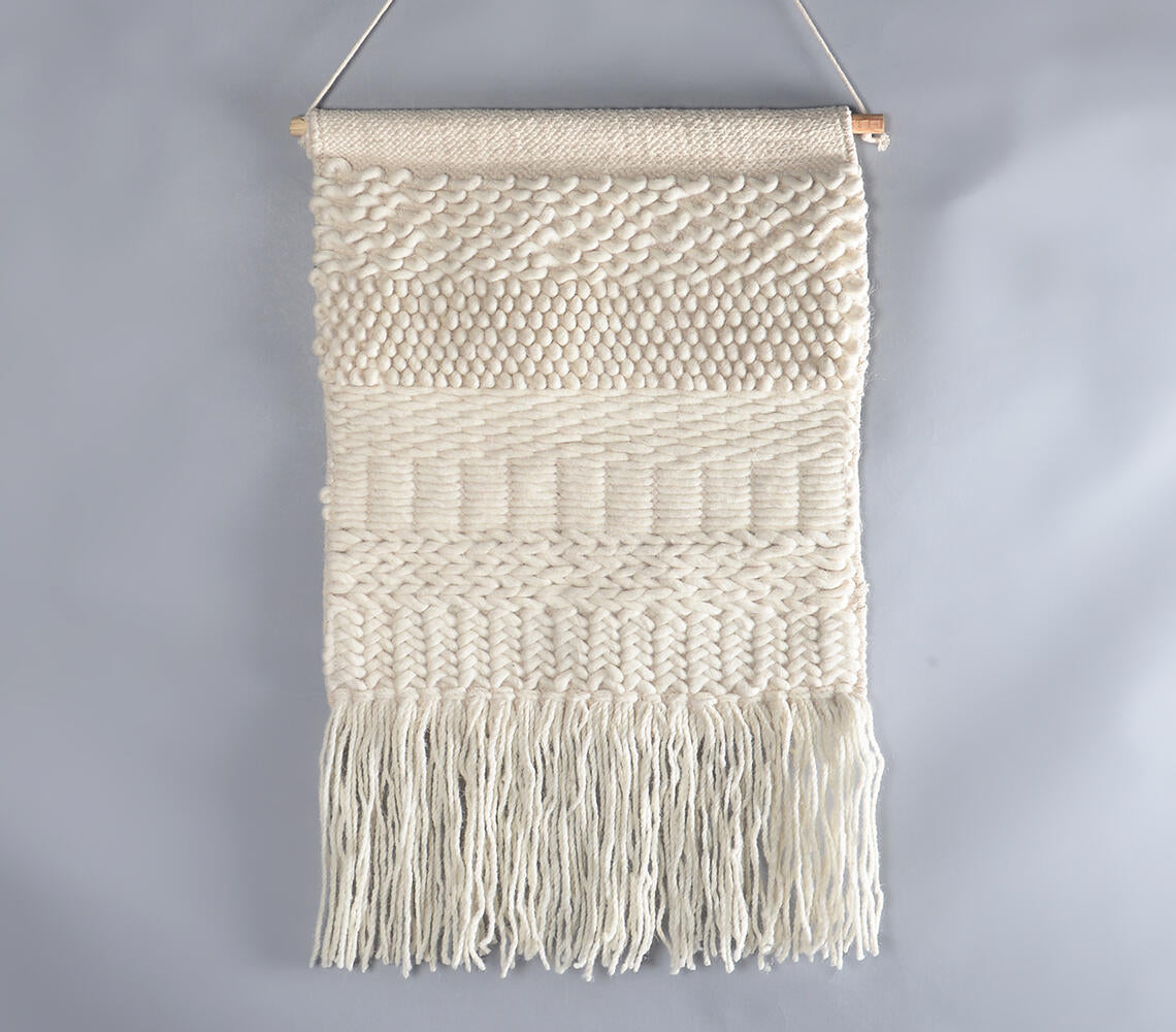 Fringed Woolen Wall Hanging_1