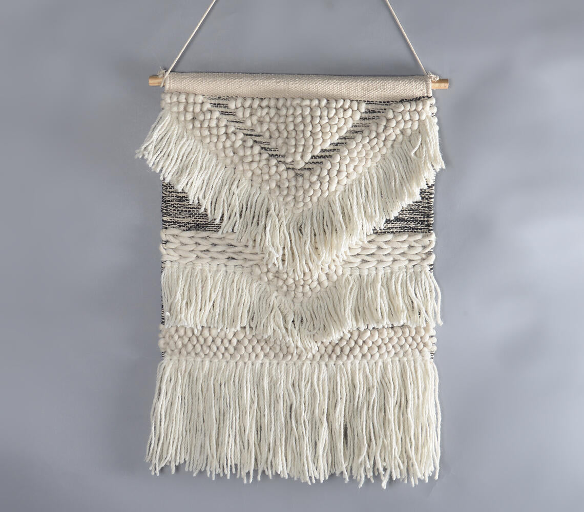 Fringed Woolen Wall Hanging Q1