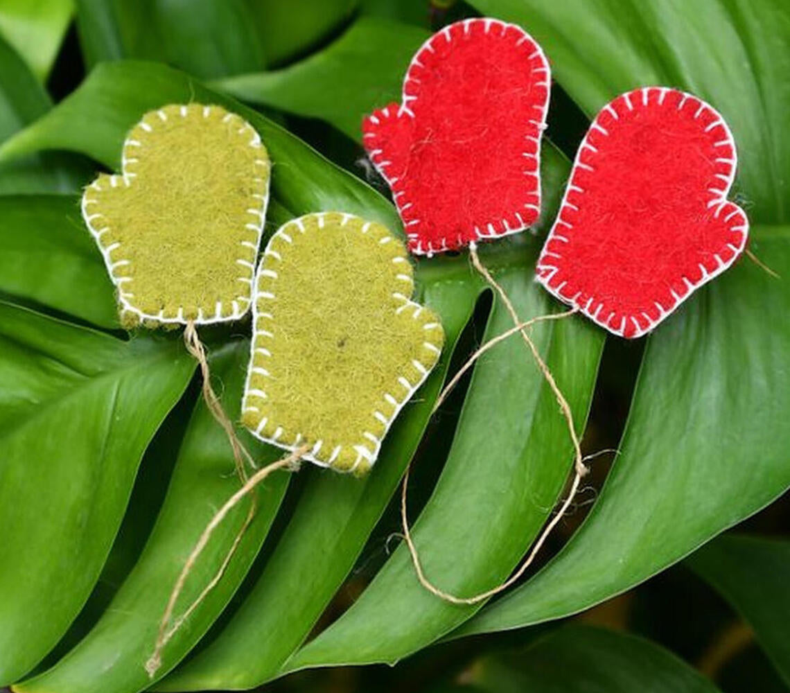 Christmas Mitten Felt Ornaments (set of 2)