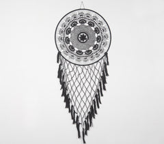 Monotone Crochet Dreamcatcher