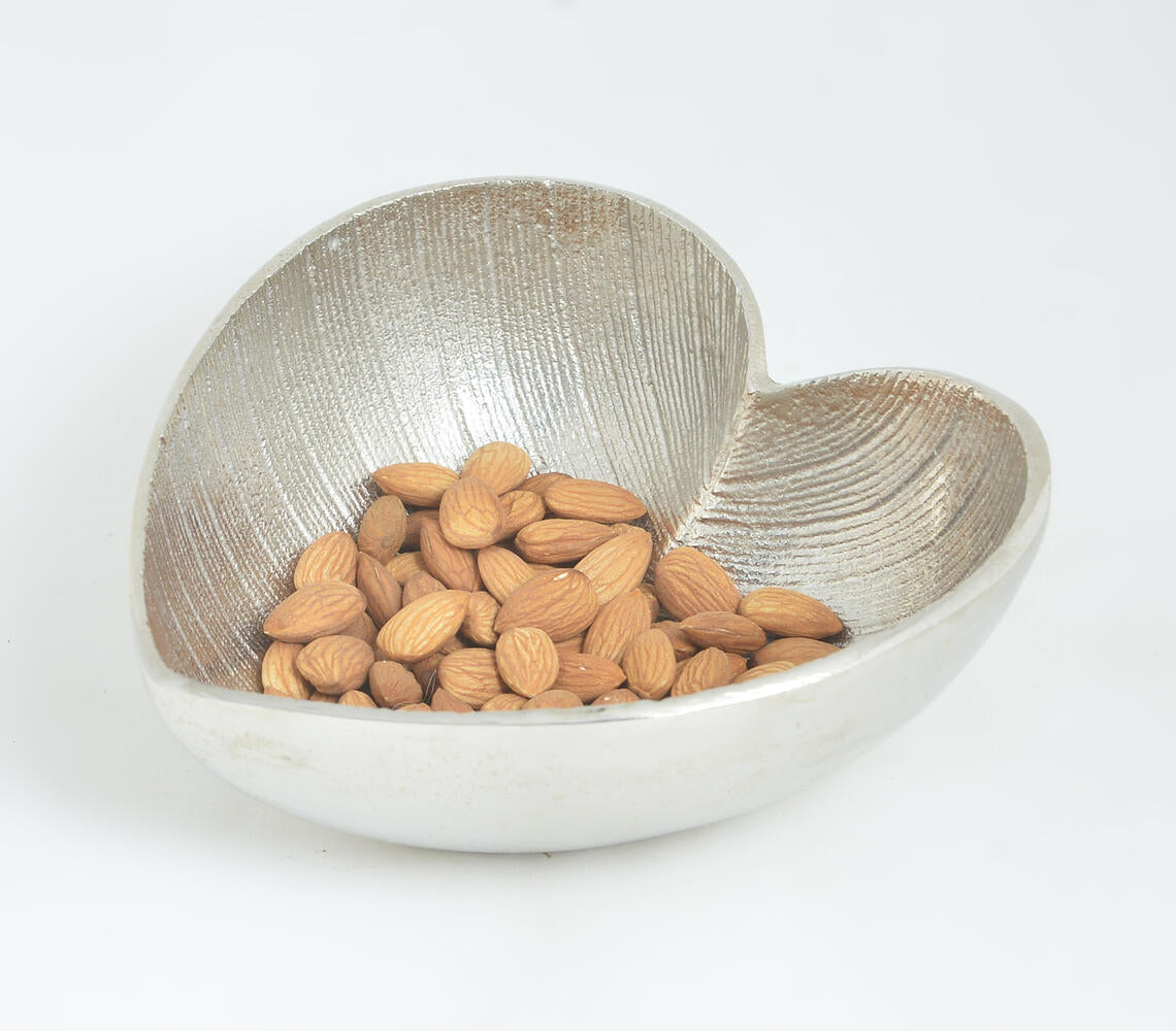 Sand Cast Classic Aluminium Heart Bowl